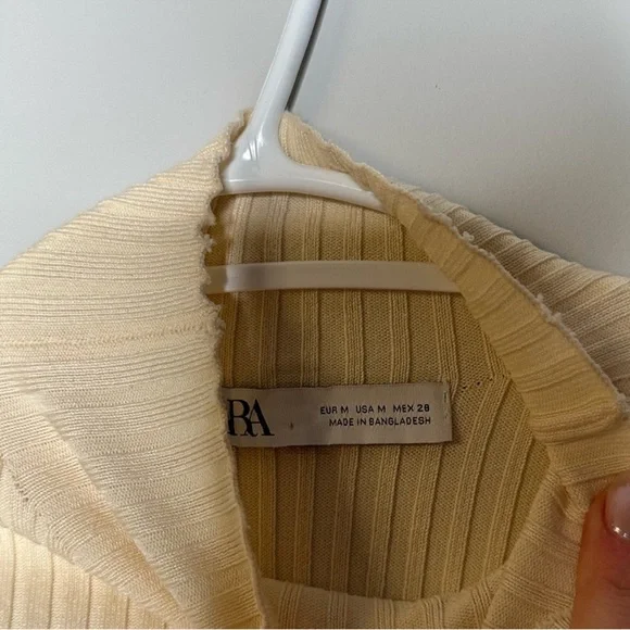 Zara Ribbed Turtleneck - Picture 5 of 7